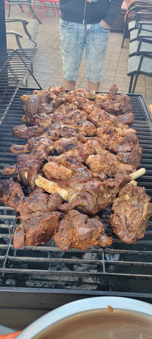 Grillades sur le barbecue extérieur, Auberge Résidence Nordique